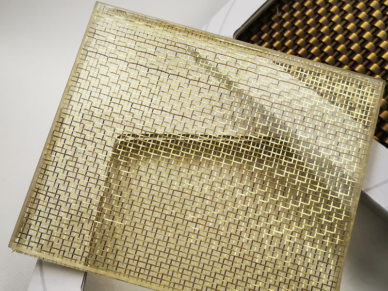 products/laminated-glass-wire-mesh/brass-flat-wire-mesh/brass-flat--wire-mesh.jpg